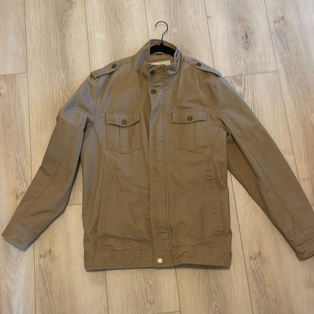 Men’s Wenven tan jean jacket. Never worn.